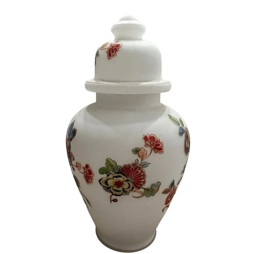 VTG  MCM Large Made In Italy Norleans White Satin Glass Urn Vase Floral Motif
